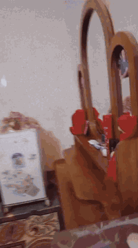 السلام عليكم ورحمة الله وبركاته
غرفه نوم للبيع سعر 300وبيها مجال 

الاتصال على الرقم ***********
