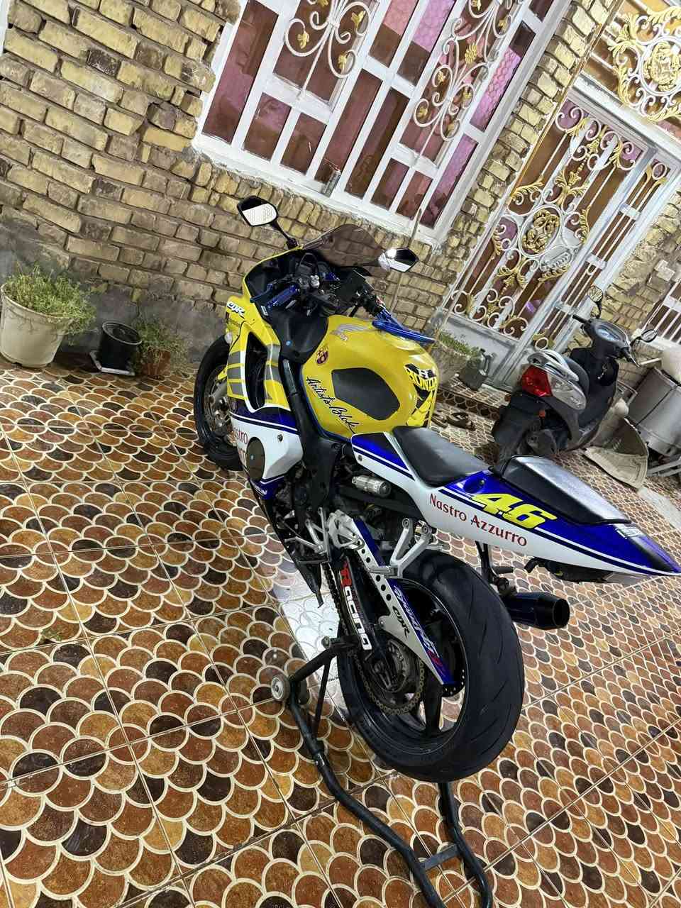 دراجه f4i ماشيه 59 اوراق وكمرك استنساخ الدراجه كفاله عامه ما مفتوح برغي بيه مكانه ناصريه مركز السعر 25 الى مو شراي لا يتعبني رجاً


**إذا كنت صاحب هذا الإعلان وتريد حذفه لأي سبب، رجاءا أرسل رسالة إلى الدعم الفني**