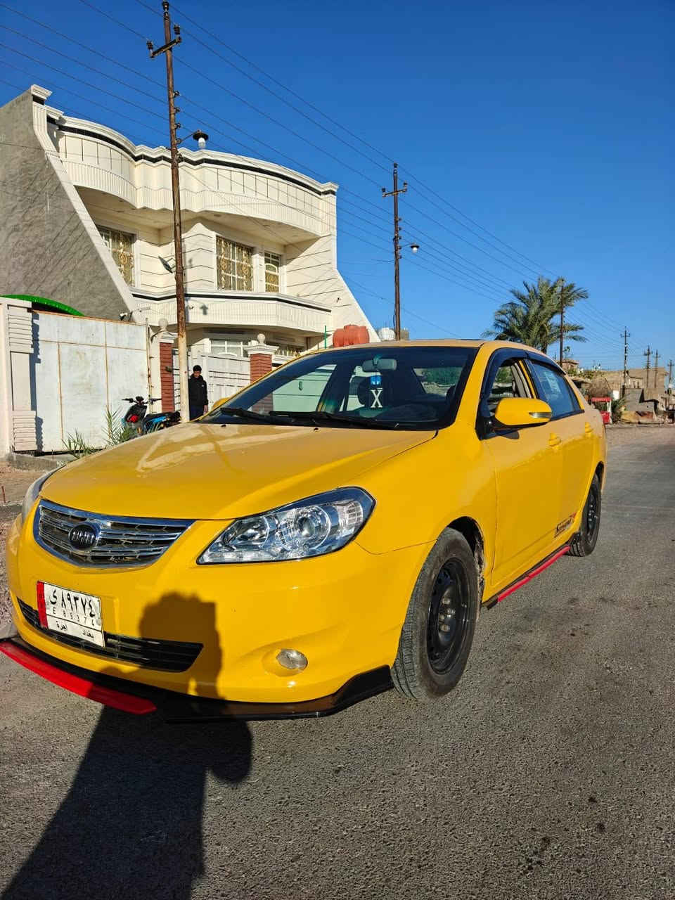 سلام عليكم
بي واي دي جي 3 موديل 2013 للبيع 
صبغ عام وتعمير عام تخم تاير جديد مكينة وكيل وتبريد شغال خير من الله السعر 47 وبيها مجال 
***********
