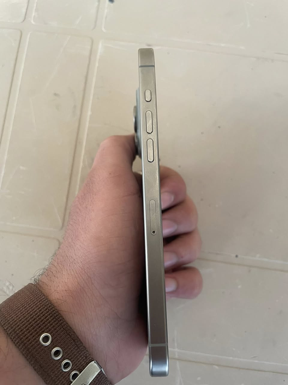 من رخصه الادمن ايفون 15بروماكس ذاكر٢٥٦بطاريه 88جهاز شرق اوسط جهاز مداخل صيانه بي ظربه بل ضهر 
مثل ما وضح بل صورء  باقي جهاز مكفول سعر ٨٧٥وبي مجال العنوان المدائن سلمان باك ***********
