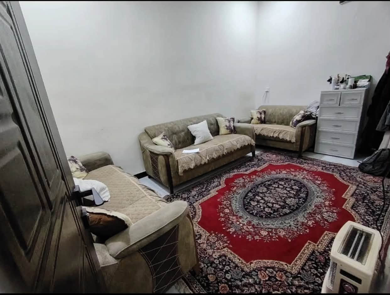 دار للبيع — فرصة ممتازة بالسكن والاستثمار

✨ او مراوس

📍 الكاظمية الثانية / الطي
📍 نزال سليم

💰 السعر : 110 

📐 المساحة: 65 متر 15 متر وقف
📐 الواجهة: 5 متر
📐 النزال: 13 متر

✨ تفاصيل الدار:
▪️ مدخلين 
▪️ طرمة صالة مطبخ
▪️ غرفة صحيات منور 
▪️ الطابق الثاني يحتوي غرفتين نوم
▪️ صحيات سطحين + بيتونة 
▪️ دار نظيفة وموقع مرتب وقريب للخدمات

💰 السعر : 110 

📞 للاستفسار والمراسلة:
***********

🔹 عقارات الكاظمية والطي 🔹

نوفرلكم:
🏠 بيوت للبيع
🏘️ بيوت للإيجار
📍 قطع أراضي
🏢 محلات وشقق

✅ أسعار مناسبة
✅ مواقع ممتازة
✅ مصداقية وسرعة بالتعامل

📞 للاستفسار والمراسلة:
***********

📌 نخدم:
الكاظمية • الطي • بغداد والمناطق القريبة

🔔 تابعوا الصفحة يوميًا حتى توصلكم أحدث العروض
وأي شخص عنده دار أو أرض يريد يبيع أو يأجر يراسل خاص

#عقارات
#عقارات_الكاظمية
#عقارات_بغداد
#بيع_شراء
#إيجار
#بغداد
#الكاظمي
