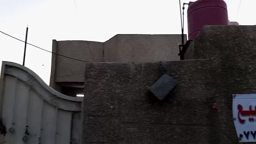 بيت تجاوز منطقه الكماليه شارع البداله الفرع المقابيل ابو مشتاق  
بيت مساحه220متر/ مسلح كونكريت صب
يحتوي ع كراج مساحه كلش واسعه
استقبال +مطبخ+صاله +حمام داخلي +3غرف نوم +سطح /
بيت جاهز تجيب غراضك وتكعد 
السعر راسلني واتس اب ***********
