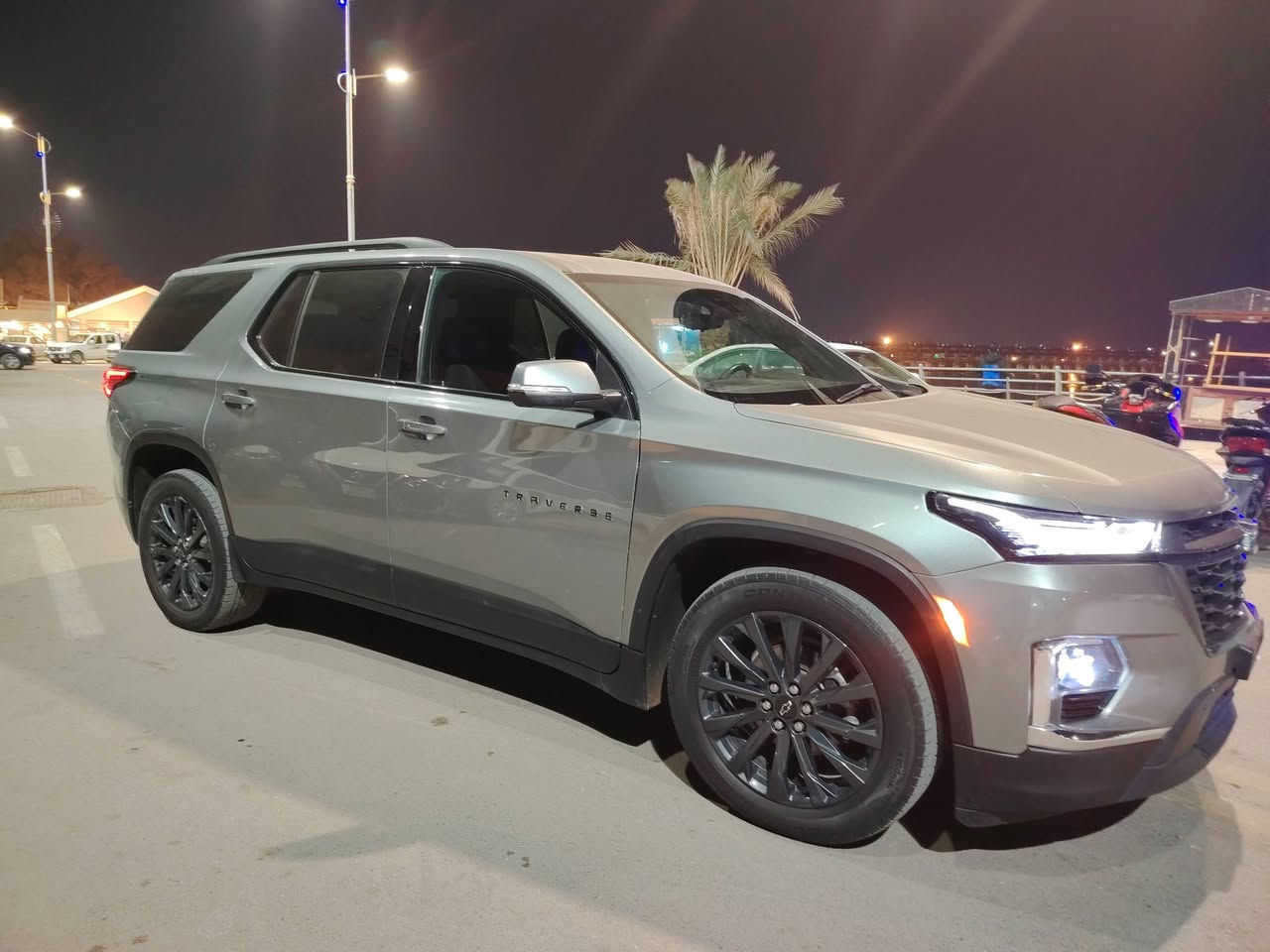 2023  RS
شوفرليت ترافورس  2023 فئه RS اعلى المواصفات للاخير 

حادثه موضح بل صور 

  محرك 6 سلندر 3600
3-  كير اوتماتيك ب 9 سرعات 
4- فتحة سقف بنوراما 
5- نظام الاربعة كاميرات  360 درجة 
6- كاميرا خلفية اضافية 180 درجة 
7-بصمات عدد 6  تشغيل وابواب و جنطة 
8- قبق جنطة كهربائي شفط 
9- لايتات زينون عالي ناصي مع حاجب LED 
10- كشافات دعامية وحساسات خلفيه
11- رادار امامي 
12- رادار خلفي  
13- مانع للتصادم مع التنبيه الداخلي
14- حساسات الاجتياز الجانبية نقاط عمياء
15- السيارة فئة رياضية مع دبل صالنصة خلفية 
16- غرفة السيارة جلد اسود 
17- تحكم ستيرن جهتين متكامل مع تحكم الرادار 
 18- السيارة بنظام تبريد 3 قطع مع 7 راكب 
19- كراسي وسطية منفصل VIP
 20- شاشة دشبول مع شاشة وسطية سلايد مع قاصة داخلية 
21- نظام الدفع الرباعي AWD 
22- السيارة ماشية 23 الف كيلو متر

 وبيه خير من الله بعد مواصفات ما مذكورة 
مكان السيارة بالكوت والسعر اتصل وتدلل 
***********
