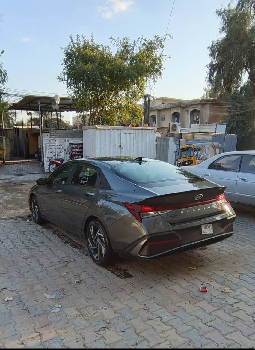 الانترا 2025 سبورت
ماشيه ١٣ ألف
ترقيم جديد 
موصفات لسبورت معروفه
حادثه حافت البنيد 
نطخ الجاملغ ب حموله
السعر ١٦٢ بيه مجال
مكاني بغداد 
***********
