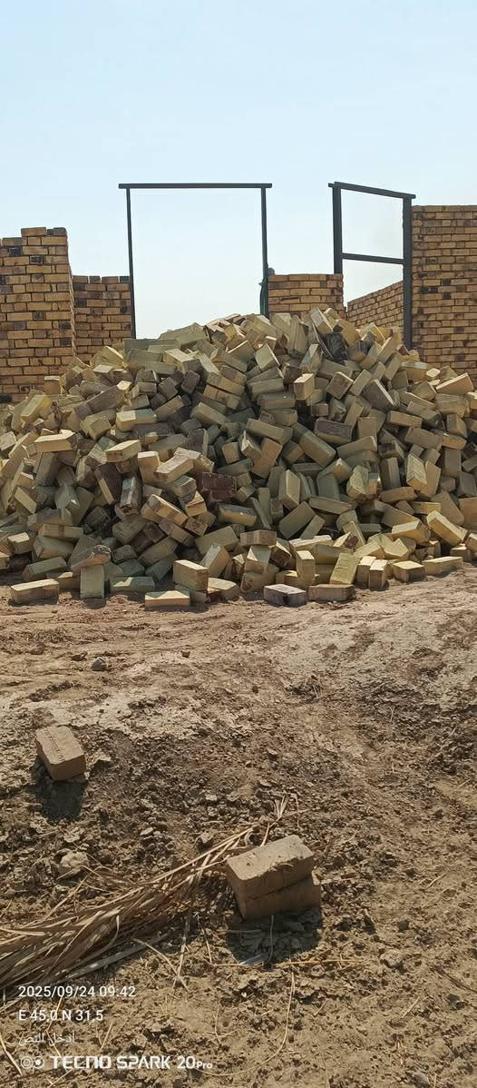 السلام عليكم طابوق  شرط قوه وركن واصل الرميثه 415$.       ***********
