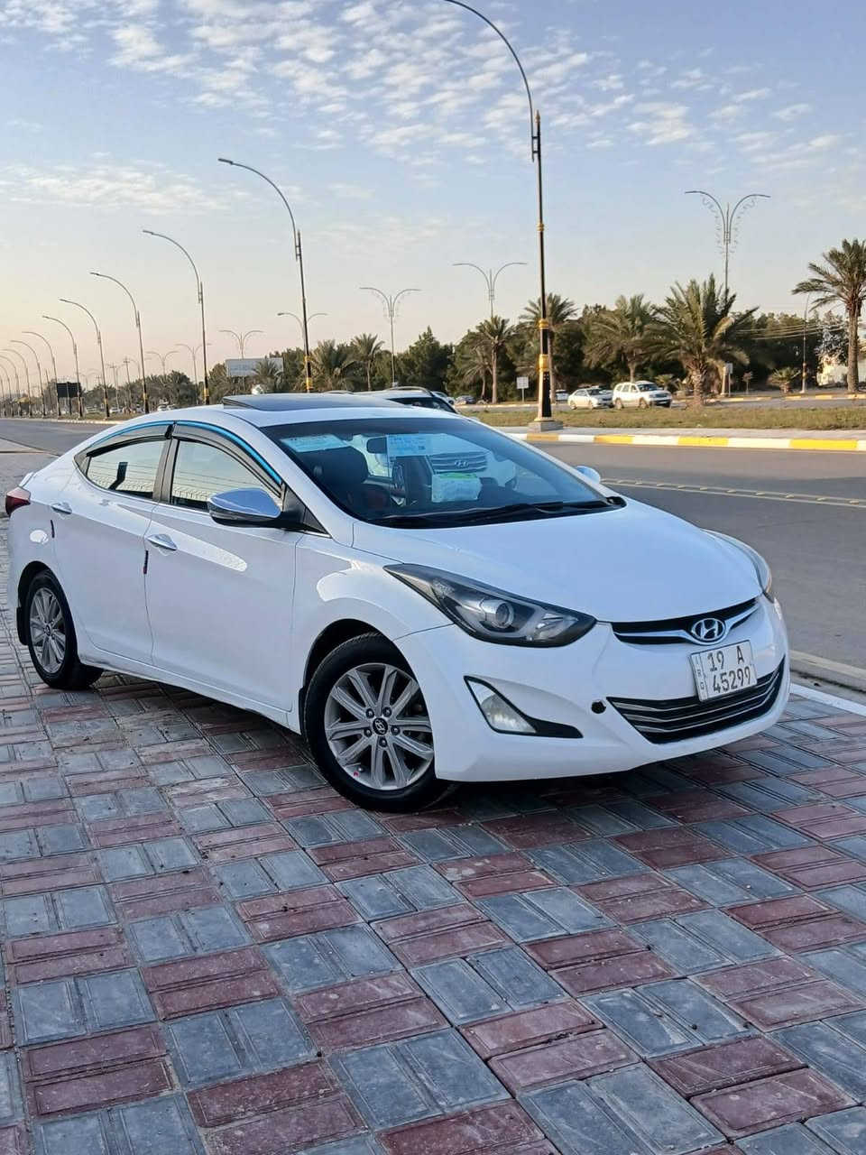 سلام عليكم سيارة نوع النتره مديل 2015 خلجيه مكفوله كير مكينه حداد تخم تاير تبريد مكينه دوش 1800دوش السياره فول مواصفات واحد عله واحد تحكم ستيرن جهتين مرايات شفط تبريد قطعتين شاشه كامره حساسات امامي خلفي  السعر 118 وبيه مجال العلوان كربلاء رقم الهاتف***********
