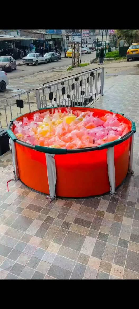 ميوزه عدد 2 بسعر 15 الف الواحد 
مسبح عدد 2 بسعر 35 الواحد 
كونفيره شرط جديدة بسعر 150 الف 
مكاني جانب الايمن بالمنصور 
رقم للتواصل او واتساب *********** موصل, نينوى
