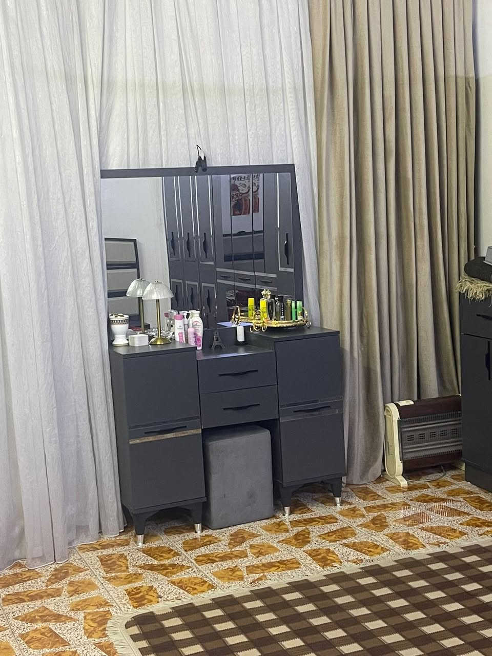 السلام عليكم غرفه تركي للبيع السعر خاص الرقم *********** رقم تواصل
