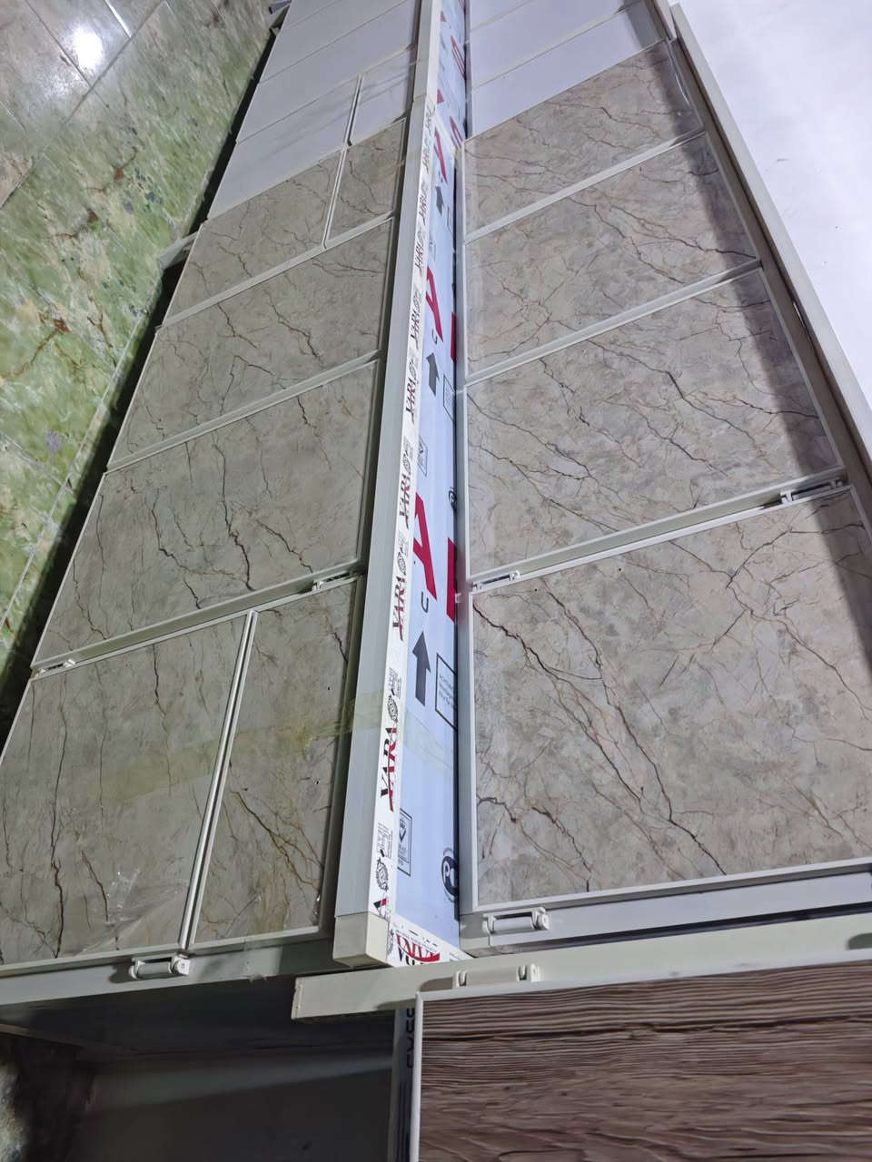 توفرت وجبة كاونترات قياس متر ونص ومترين
#اسعارنا_تنافسية
ديالى بعقوبة الشارع الخدمي للمفرق مقابيل العزات 
للاستفسار 
***********
 ***********
متوفر خدمة توصيل كافة المحافظات
