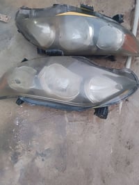 زوج لايتات مال 13 السعر 30 وبيهن مجال  07828378105