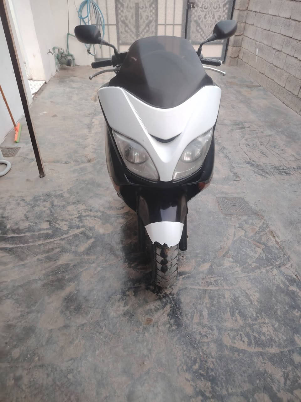 السلام وعليكم فورزه 08 للبيع عميه مكينه 250 خير من الله
كلجات وقايش جدد ويل جديد كفرات 80% دراجه مال جناي مكان ديالى شهربان هاتف 📞 ***********
