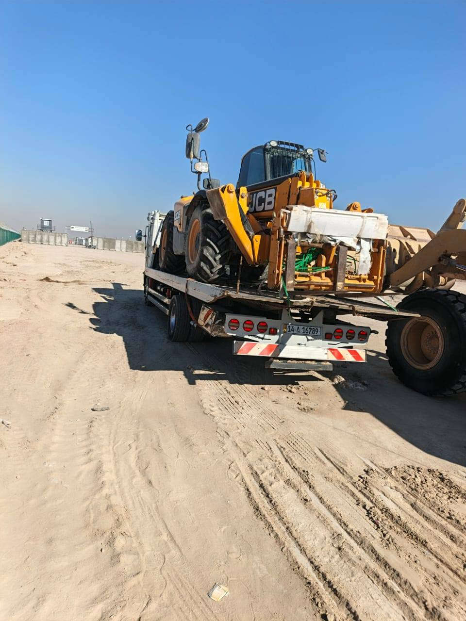 السلام عليكم هينو شيطان كرين يونك 3 سلايتات صطحه 3جكات مكينه 80 سوبر رقم بصره مديل 2003 رقم الهاتف
***********
