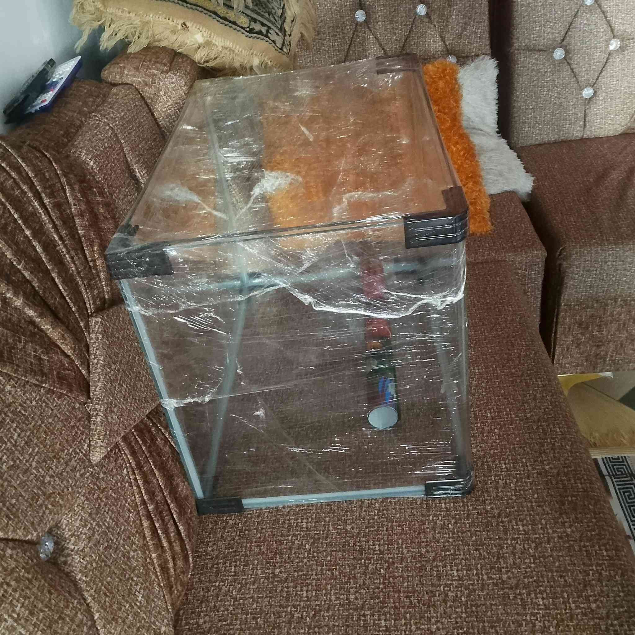 السلام عليكم عندي حوض مال سمك هو بغراضه للبيع ريحه بيتصل على هذا الرقم بو واتساب *********** 
 سعر بي مجال 50الف
