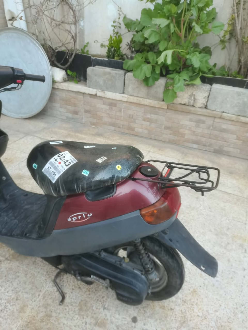 السلام عليكم للبيع بوتين ماروني  حديث شغال معمر جديد
سعره 325 وبيه مجال مكاني موصل رشيديه رقمي ***********
***********
