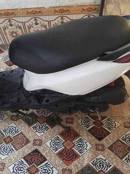 للبيع دراجه بريس شغاله مكينه ناعمه  سعره 325 مكاني رفاعي ***********
