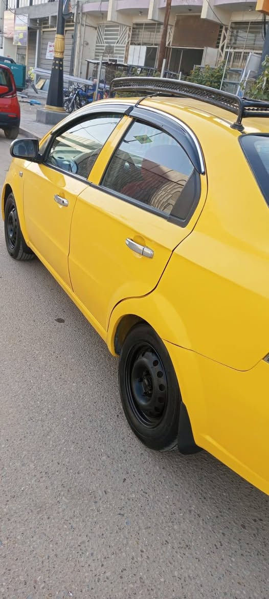 السلام عليكم أفيو خليجي للبيع موديل 2011 مكفوله من ضربه مكينه وكير وحداديه خير من الله كير اوتو مكينه مفتوح سياره جاهزه  من كلشي رقم بغداد سنويه 2027 سياره صبغ عام للجماليه السعر 52 وبيه مجال بسيط تصال عل رقم *********** مكاني بابل
