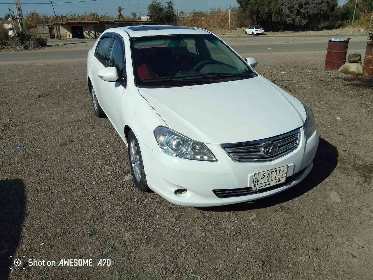 السلام عليكم بيوايد J3موديل ٣٠١٣ رقم بغداد سنويه ماساقطه تحويل مالكها بغداد مصبوغه حزام بيهة طخه بسيطه جاملغ خلفي والباقي مكفوله من الضربه مكينه وكير مكفولات حداديه خير من الله بيهة درايم واحد ضعيف كهربائي كير اوتو بصمه مكاني واسط النعمانيه السعر ٤٠ بيهة مجال حك الجيه 
واتساب ***********
***********
