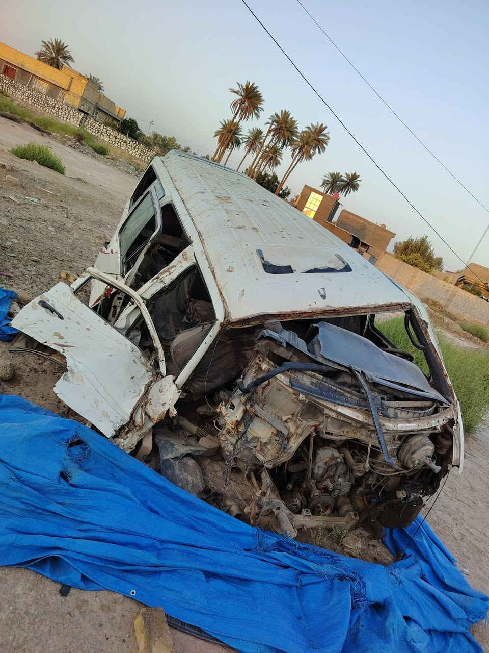 السلام عليكم ستانه للبيع على حادثه تنباع موديل1995 كير محرك شغال شاصي مابي شي تفاصيل اكثر اتصل على الرقم مكلف بلنشر *********** المكان بابل حله عوفي
