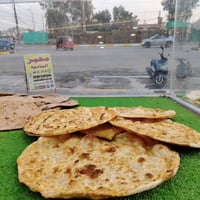 مخبز المصطفئ • خبز طازج • تجهيز مطاعم