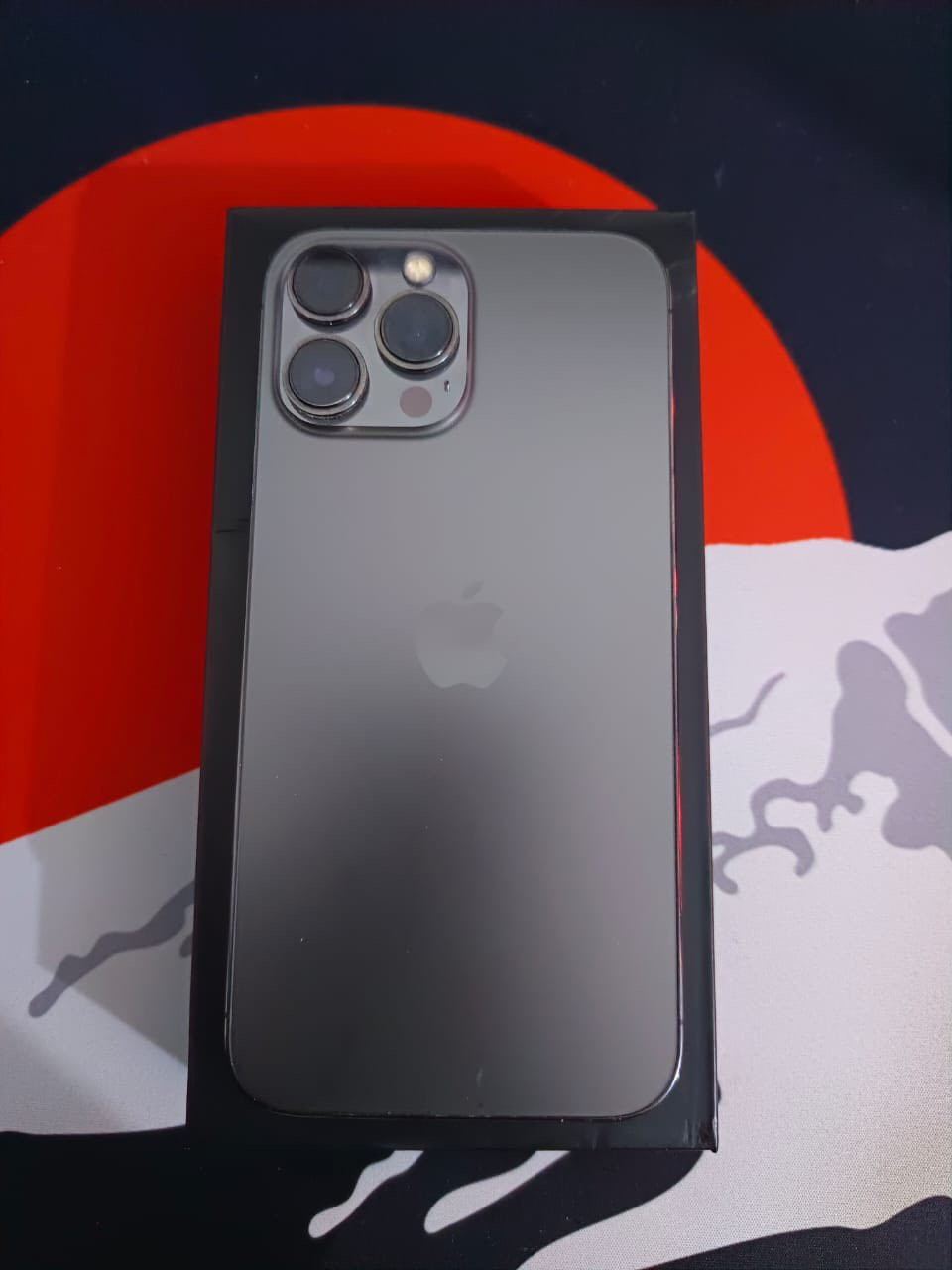 السلام عليكم ايفون 13 برو ماكس ذاكره 256 امريكي نضافه 99 الجهاز مكفول البطارية 91  للاستفسار الاتصال ع الرقم ***********
