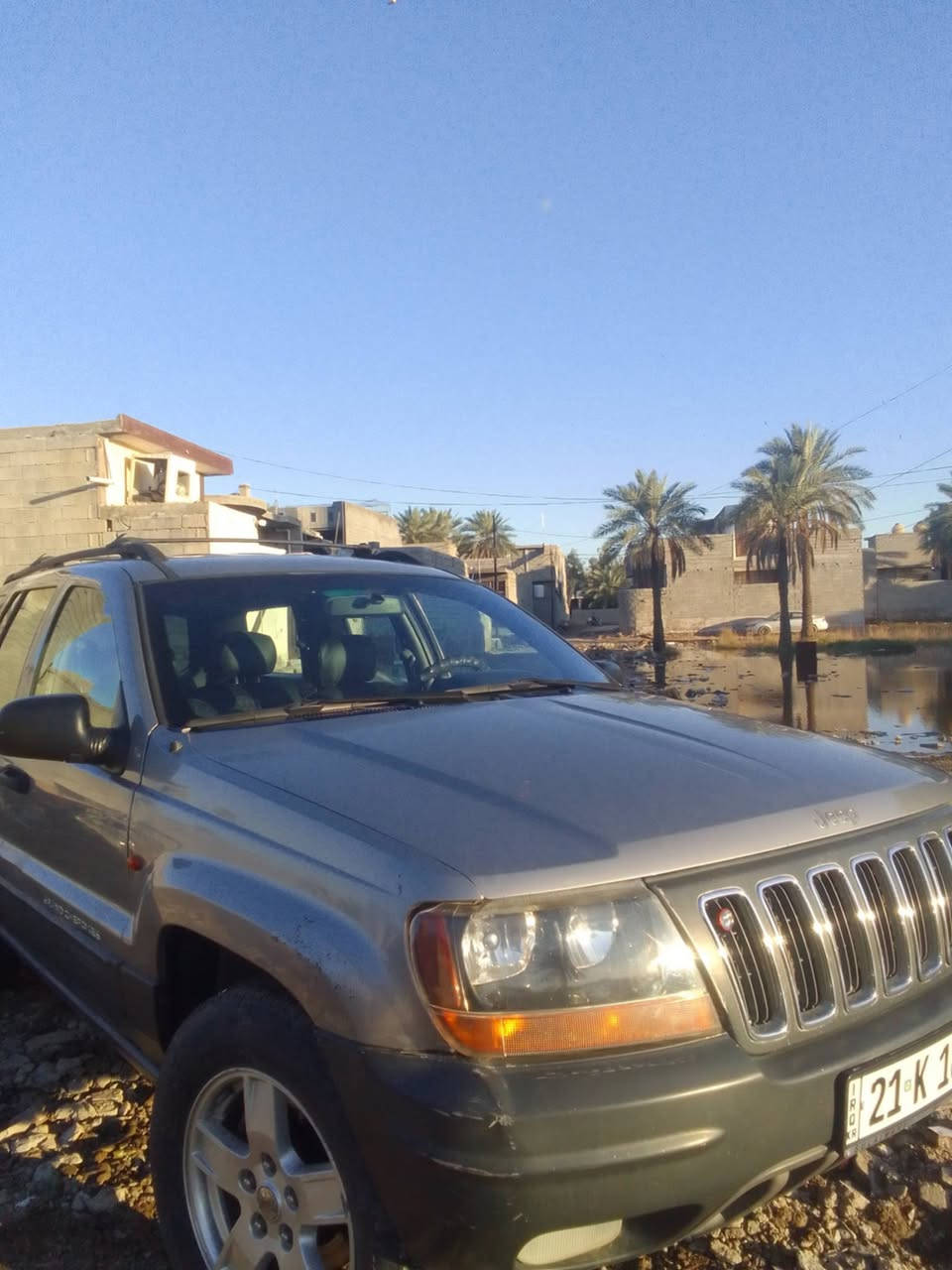 السلام عليكم سيارة جيب نضيفه 2001مكان بعقوبه بسمي رقم شمالي الاستفسار على الرقم ***********والخاص السعر 70 وبيهة مجال
