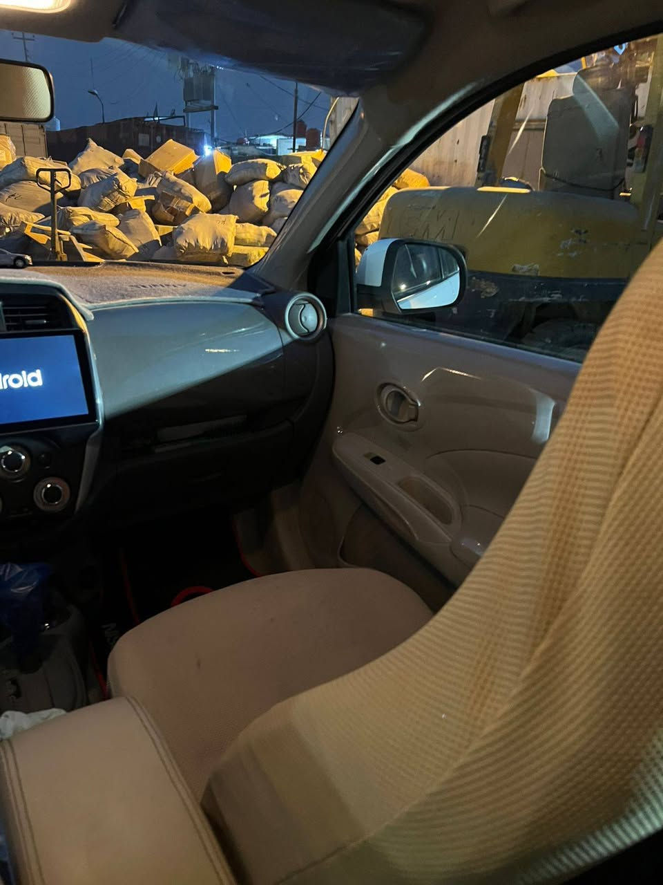 السلام عليكم نيسان صني مكفوله ماعده برد قليل مديل 2023 سياره حلوه وجاهزه مكينه كير تبريد تريد وكاله تريد تحويل سعر 118 سبيره مانازل هندي سياره رقم هاتف ***********
