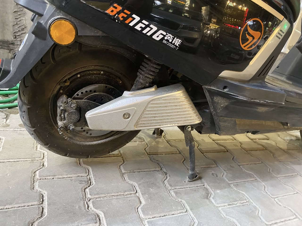 دراجه شحن للبيع  صارلها عندي ٨ اشهر اخذتها بمليون و١٠٠ الف من شركة فوجي بل صدريه   اني عارضها ب٨٥٠  ماشالله خير من الله بطاريات مالتها فول فول دراجه ثكيله ورزنه الله شاهد وضخمة   سبب البيع اريد اخذ دراجه مرقمه اشتغل بيها توصيل لئن شحن متفيد بل توصيل بس للاستخدام الشخصي


**إذا كنت صاحب هذا الإعلان وتريد حذفه لأي سبب، رجاءا أرسل رسالة إلى الدعم الفني**