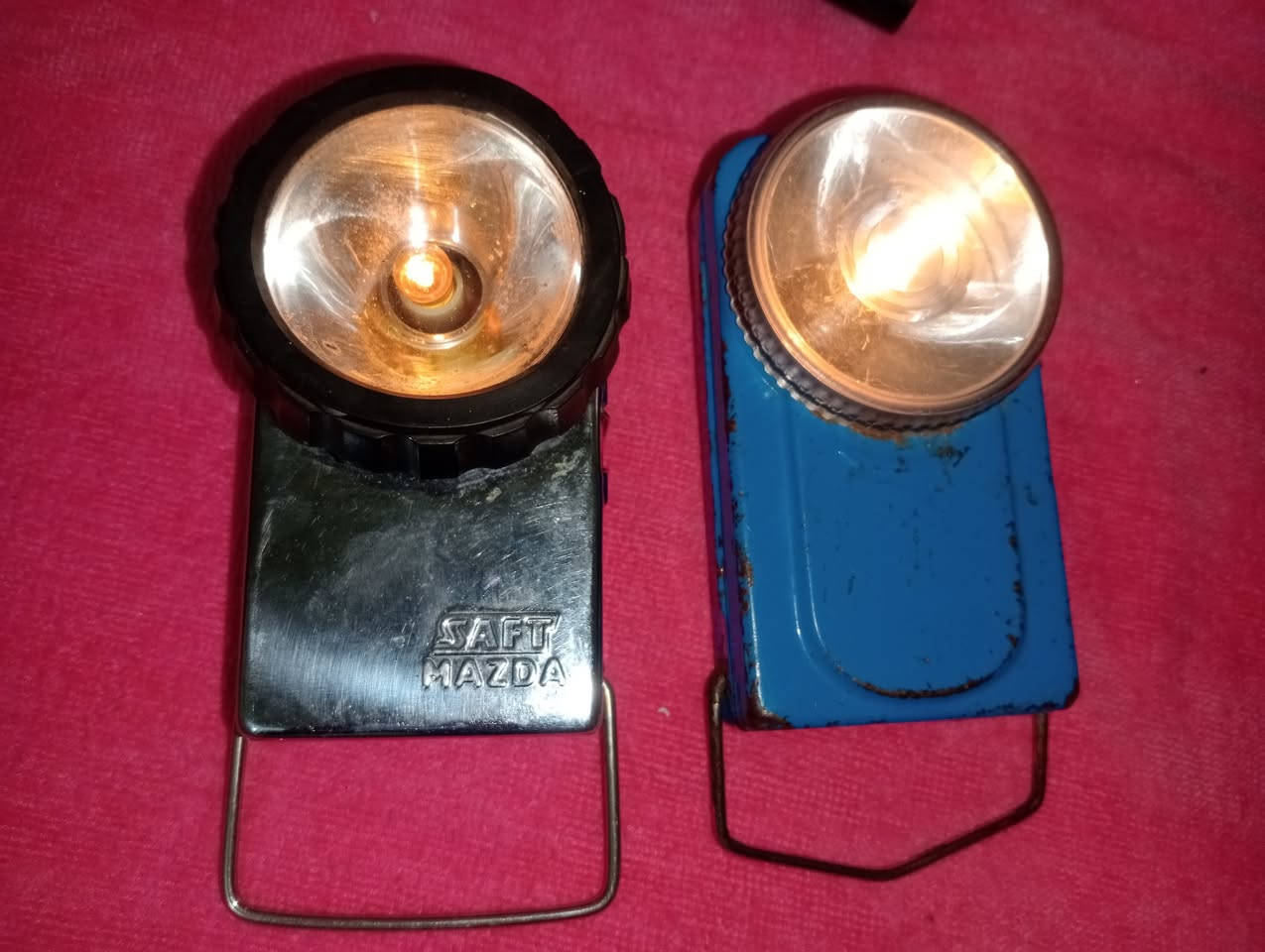 Lamp de poche ancienne année 50...70 .. Wonder..saft mad...saft Mazda... Mazda... France.. avandre


**إذا كنت صاحب هذا الإعلان وتريد حذفه لأي سبب، رجاءا أرسل رسالة إلى الدعم الفني**