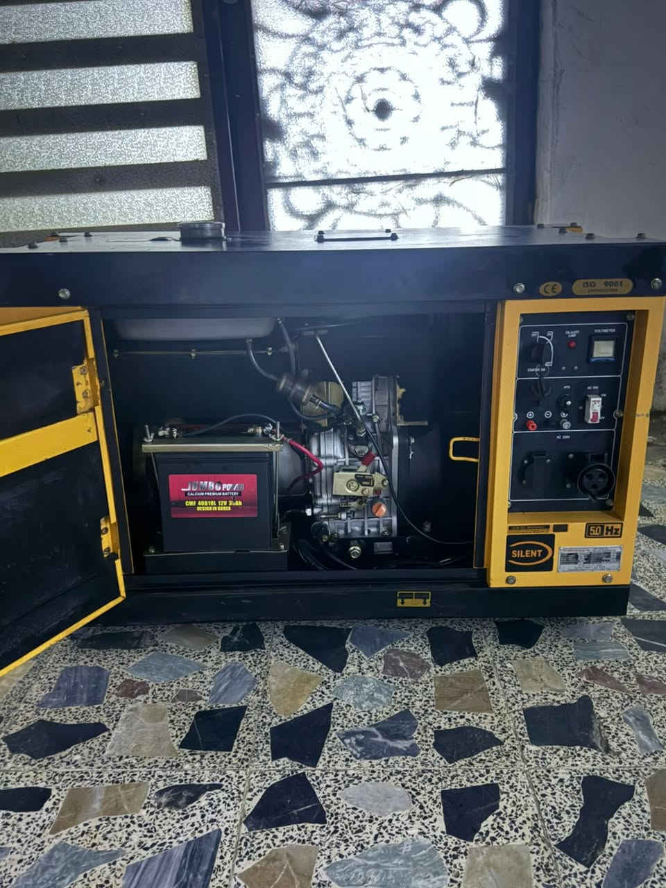 مولده كاز  كاتم 8ونص كيفي  37آمبير مولده كلش نضيفه وبلاديه ماداخله تصليح على وضع شركه جديده ستعمال قليل مستخدمهة اقل من شهرين نكره بل تشغيل تشغيل ذاتي شاشه كترونيه حساسات السعر  مليون و 200 مكاني بغداد شعب بنوك ***********
