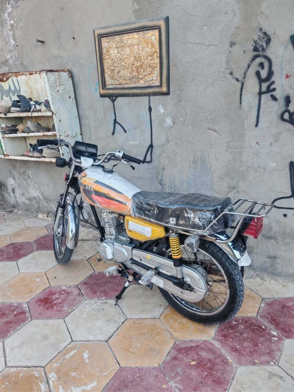 دراجه نامه 22بلاد شلامجه اوراق اصولي مكينه مفتوحه بستم فقط ناعمه مكينتها وحلوه سعرها 775 شراي تصل مو شراي لا تضل تعلق فدوا رحتلك ***********
