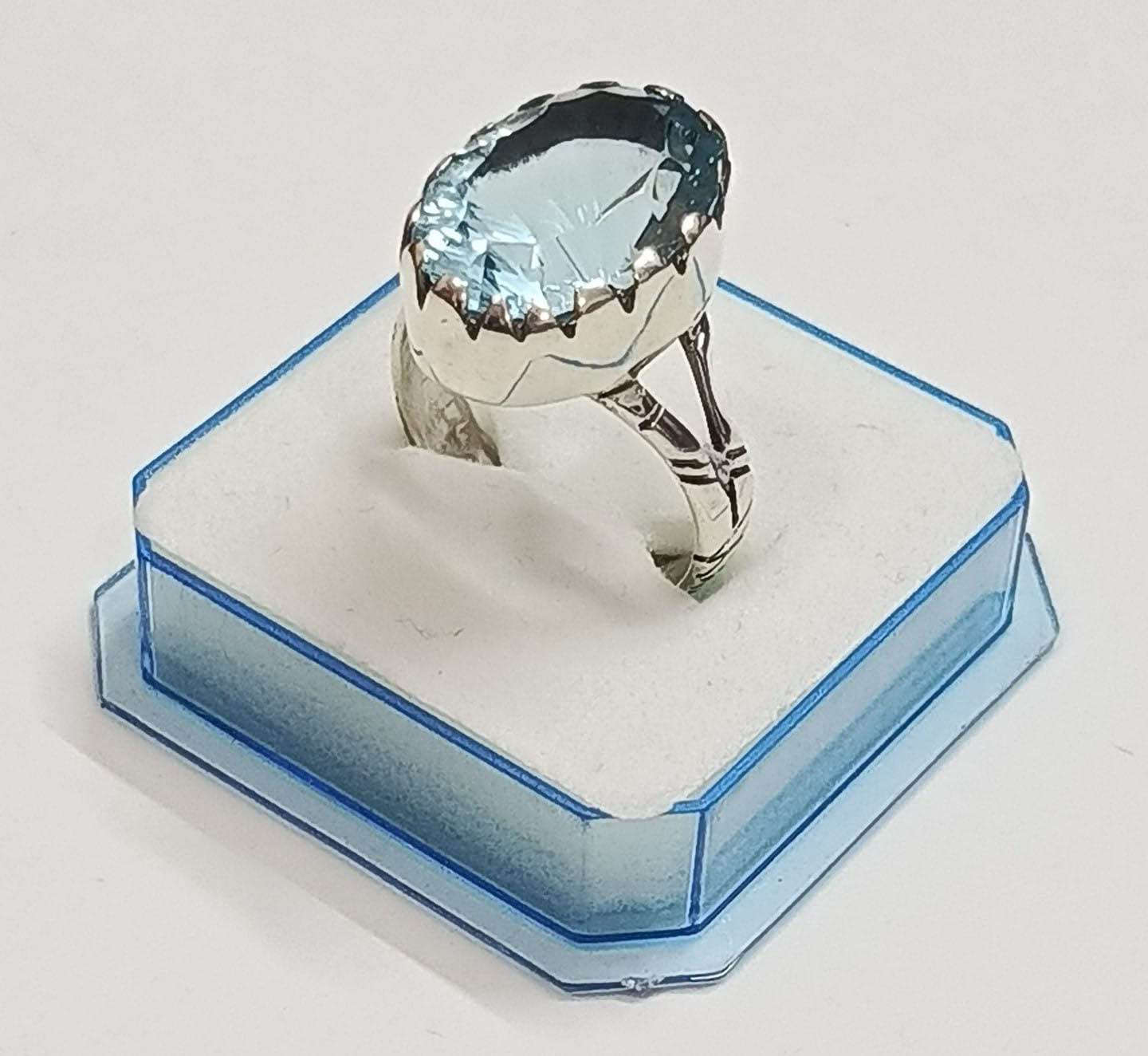 خاتم ‏مجوهرات التوباز فضة 925 صياغة يدوية قياس الخاتم 23 السعر 45الف
‏توصيل جميع المحافظات5الف
‏*********** بغداد, العراق
