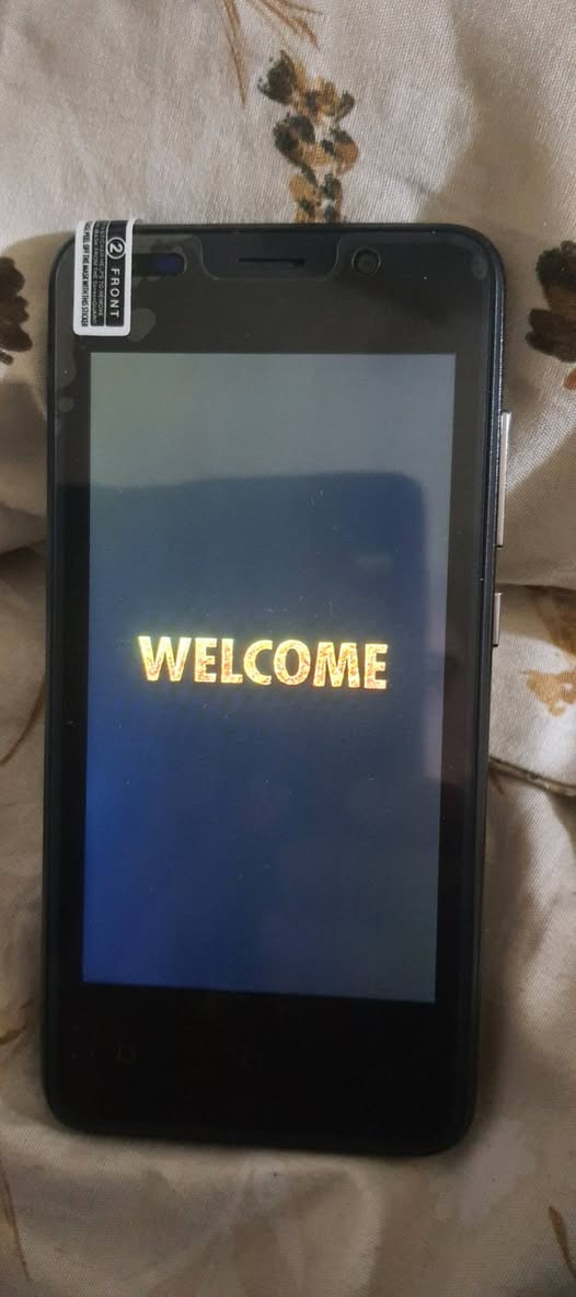 ٦ قطع موبايل صيني مال امزون طلعت ويه البضاعة ابيعه كلهن شلع بسعر ٧٥ الف الي يريدهن يتواصل على الرقم *********** واتساب
