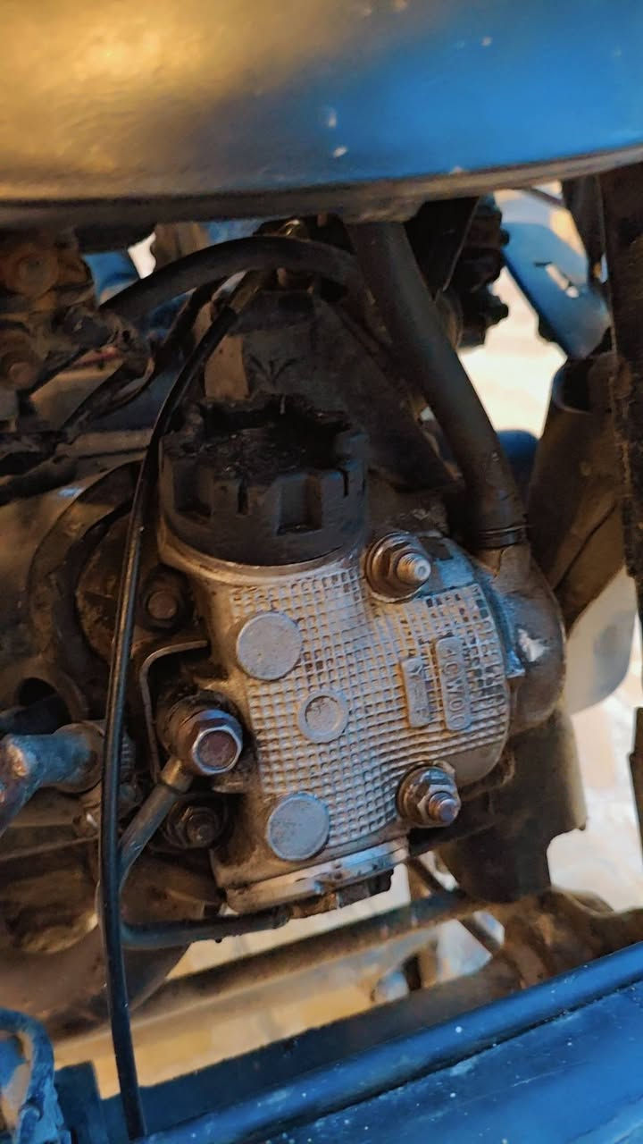 السلام عليكم دراجه فراشه فحل نكره سلف كهربائيات كلها شغاله مكاني نجف الاشرف شارع المدينه  الدراجه شلعه شوفت عينك الدخان من التاير رقمي *********** بي واتساب السعر 250 و بيها مجال
