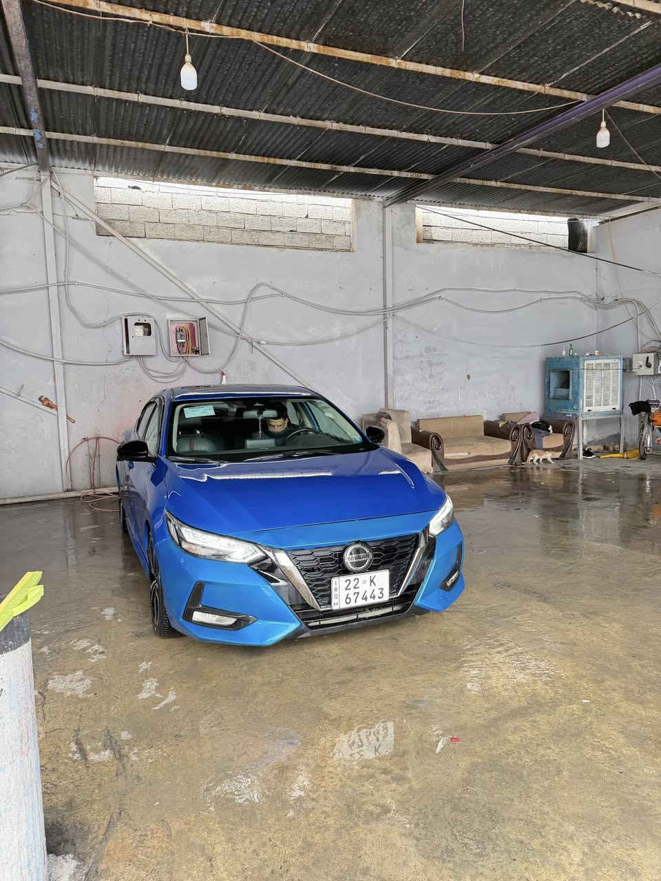 السلام عليكم 
نيسان سنترا 
2020 
فئة sr بلص اعلى شي 
ماشيه 42 mi 
ضررها جاملغ امامي وشويه من البوند وشويه من الباب 
بطانه جاملغ فقط بيها صبغ بدون لغد بدون شاصي  وبيها 
مكانتين بارد
كشن كهرباء وكشن حار ستيرن حار 
فول الفول واحد على واحد 
سعرها 125 وبيها مجال بسيط
مكاني موصل 
***********
