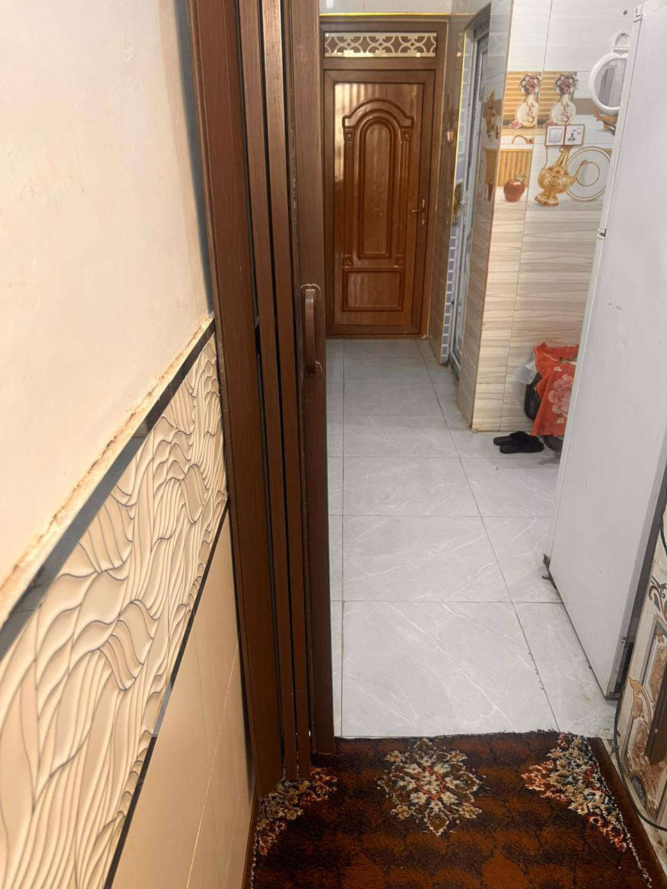 🔹 إعلان بيع بيت – فرصة مميزة للسكن والاستثمار 🔹
📍 الموقع: كربلاء – حي الإطارات
📌 قرب الكلية المفتوحة – موقع مميز وقريب من الخدمات
🏠 المواصفات:
▪️ المساحة: 100 م²
▪️ الواجهة: 5 متر
▪️ النزال: 20 متر
▪️ بناء حديث
▪️ يتكون من:
3 غرف نوم
صالة
استقبال
مطبخ
صحيات داخلية وخارجية
▪️ كامل الخدمات
▪️ جاهز للسكن فوراً
💰 السعر: 150 مليون دينار عراقي
✅ مع مجال للتفاوض
📞 للاستفسار والاتصال:
***********
***********
