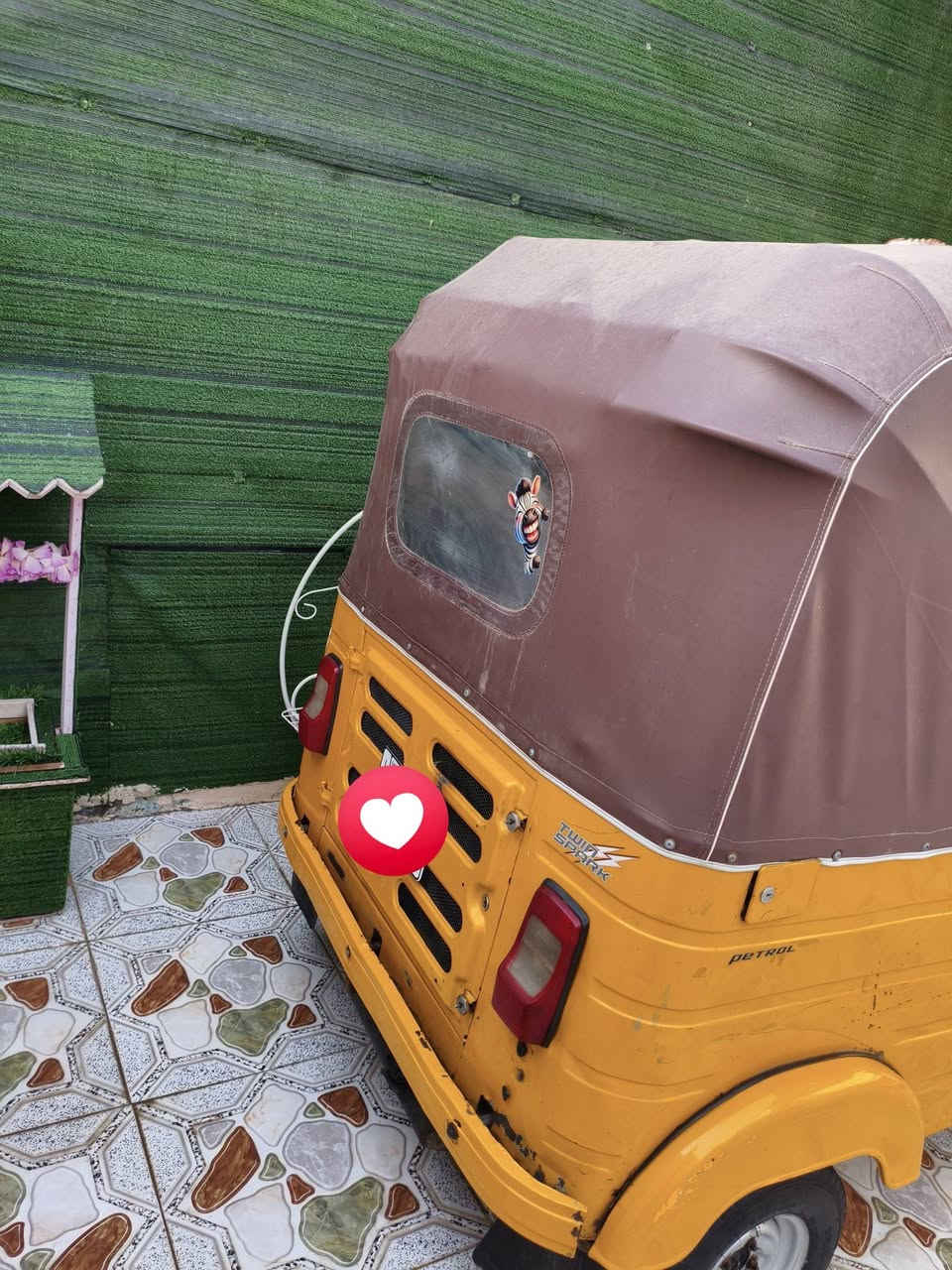 سلام عليكم
بياع شرااي لا تتصل ابد بدون مفاشل

 تكتك موديل 19شهر 11 رقم وسنويه ابيع كوم حديد المحرك بوشه وبستم الكشر شوف العين بيها بارد اذا شراي اتصل 
خياس معمر 
***********

سعر خاص
