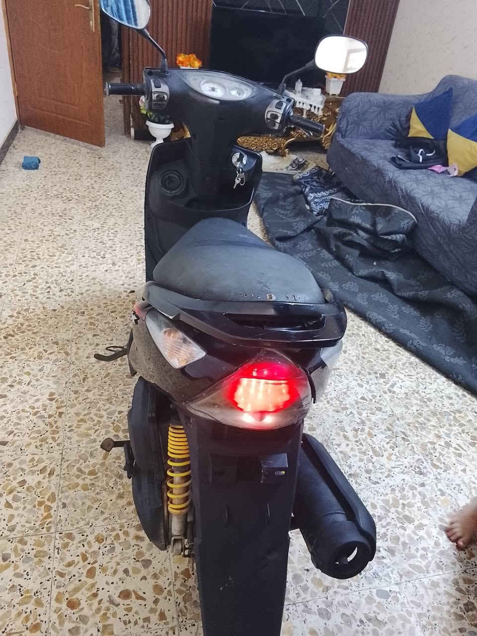 ماكس ثعلب كله شغاله اي نقص مابيه نضافه فول السعر ٥٥٠ بغداد المشتل ***********
