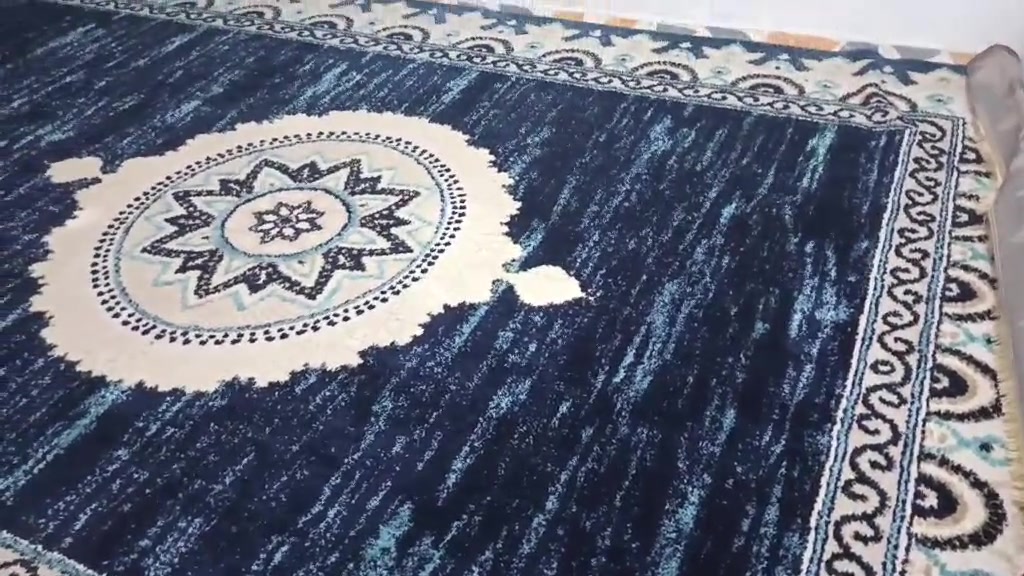 السلام عليكم عندي زولية استخدام موسم يعني اخت الجديدة شوفت عينكم طولها 6 مترات والعرض 3 مترات
مكان الغزالية السعر 100 الف  
السلام عليكم عندي زولية استخدام موسم يعني اخت الجديدة شوفت عينكم طولها 6 مترات والعرض 3 مترات


**إذا كنت صاحب هذا الإعلان وتريد حذفه لأي سبب، رجاءا أرسل رسالة إلى الدعم الفني**