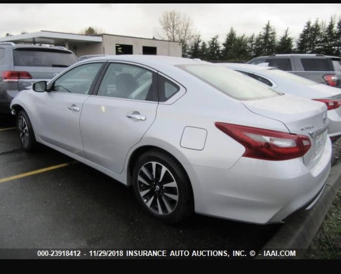 سلام علیکم  نیسان التیما 2018
مواصفات SL فولل فولل مواصفات مواصفات معروف 
سیارە کلین صور حادث موجود سونار موجود  بدون صبخ
سیارە جدید ب معنا کلمە سنویە رقم جدید بسمی تحویل نفس الیوم  اذا مو شرای لاتعذب نفسک  سعرها 136 ورقە بیها مجال عنوان سیارە قضاء کلار   لل استفسار ***********
