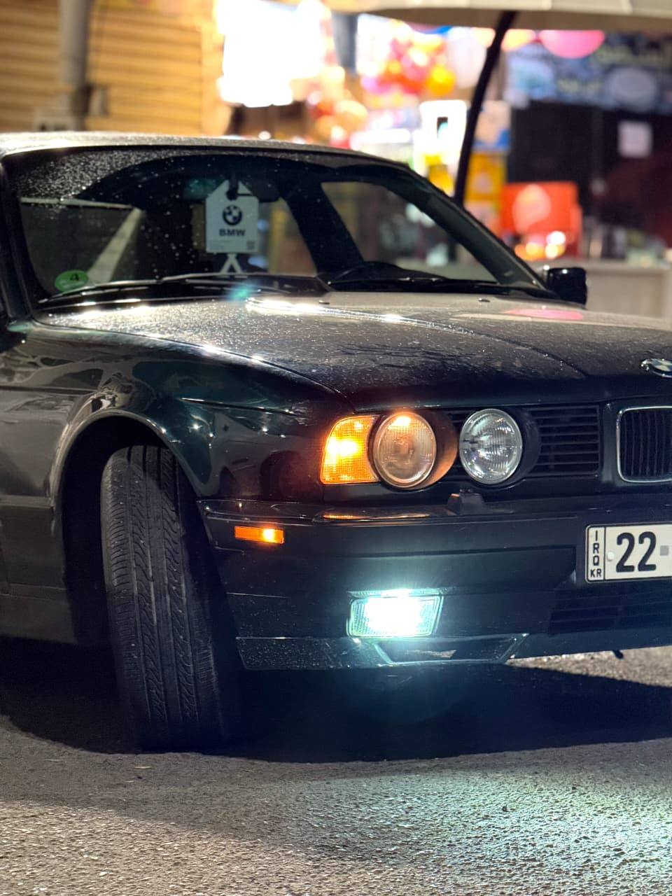 B M V رقم اربيل دفتر بانزين بي   
موديل1991  كير  محرك بلشرط تحويل و كالة بل شرط بدون ضربة سعر 60 بيها مجال
رقم موبايل *********** كركوك, العراق
