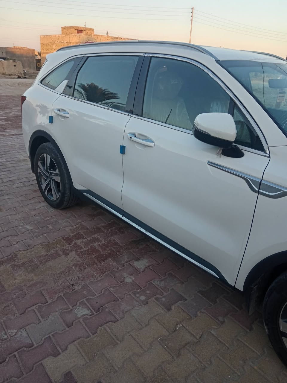 سلام عليكم ورحمة الله وبركاته سياره للبيع سورنتو خليجي 2023مواصفات فول كفاله عامه موبايل ***********
