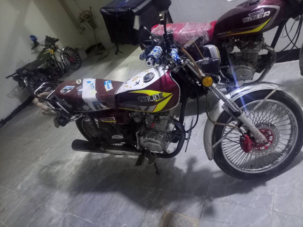 للبيع اربعه كير موديل 24 مكفوله كفاله عامه اوراق موجوده المكان الصفره السعر 675 بيهه مجال ***********
