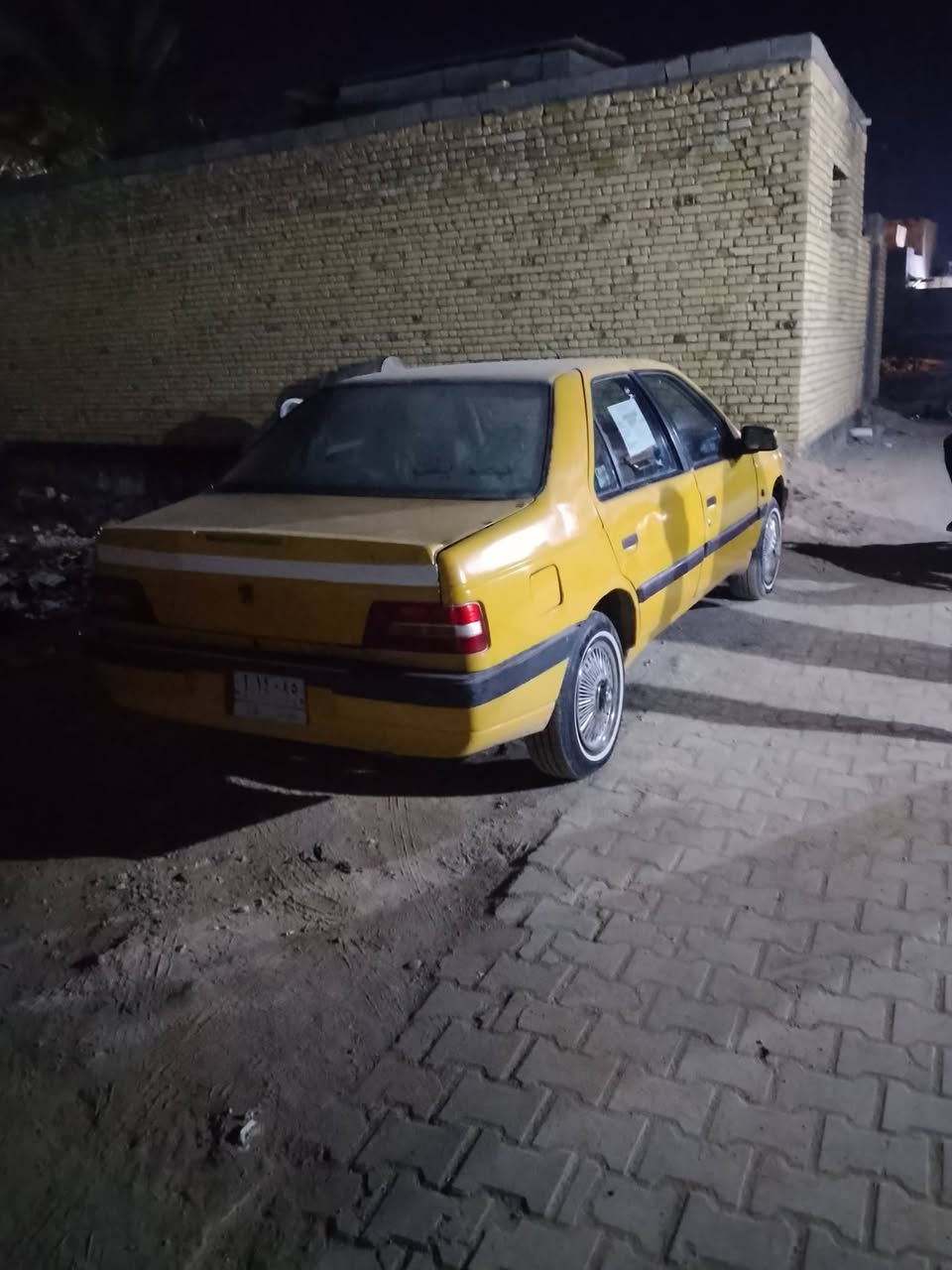 السلام عليكم بيجو 405للبيع رقم ذي قار تحويل ثاني يوم موديل 14 كير مكينه شرط كهربايت حداديه مصفره هيه وغرامات سنويه صاقطه السعر28 وبيهيه مجال مكاني سماوه ***********
