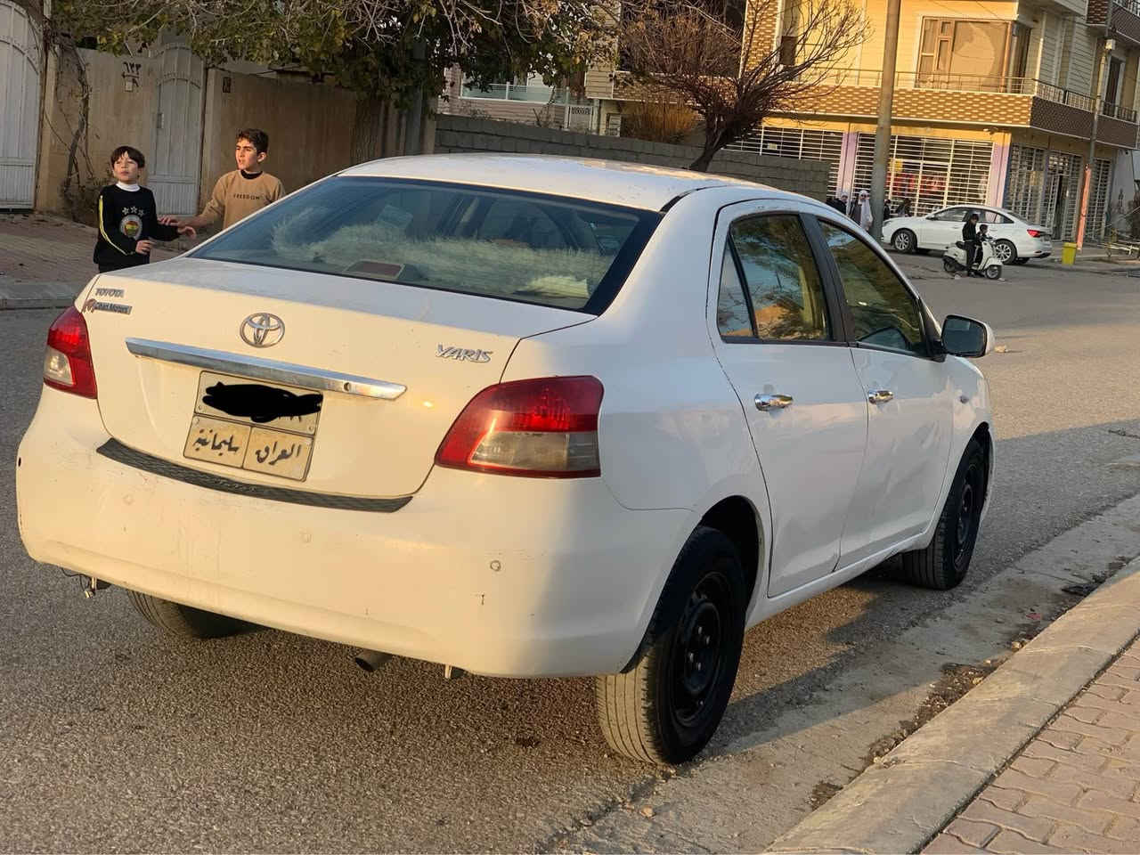 باسم الله الرحمن الرحيم 

***********
تۆیۆتا یارس 2008 گێر عادی مەکینە گەورە
حیزام بۆیاخە بەعام ئەیفرۆشم
سەنەوی بەسەرچووە
تەحویل و غرامە بەشەرت
هیچ مەسرەفێکی تێدانیە 
تاقم پێشی تازە داگیراوە هەمو شتێکی بەشەرت 

گێڕو مەکینە بەشەرت
مەکینەی تازە گۆڕاوە لۆکە
هیچ کێشەیەکی تێدا نییە 

سعر ٦٢ گەڵاو مەجال

ژمارەی خاوەنەکەی 
***********
شوێن چەمچماڵ
سەیارەکە هی من نیە تەلەفۆن بۆ خاوەنەکەی بکە شمشمل, السليمانية
