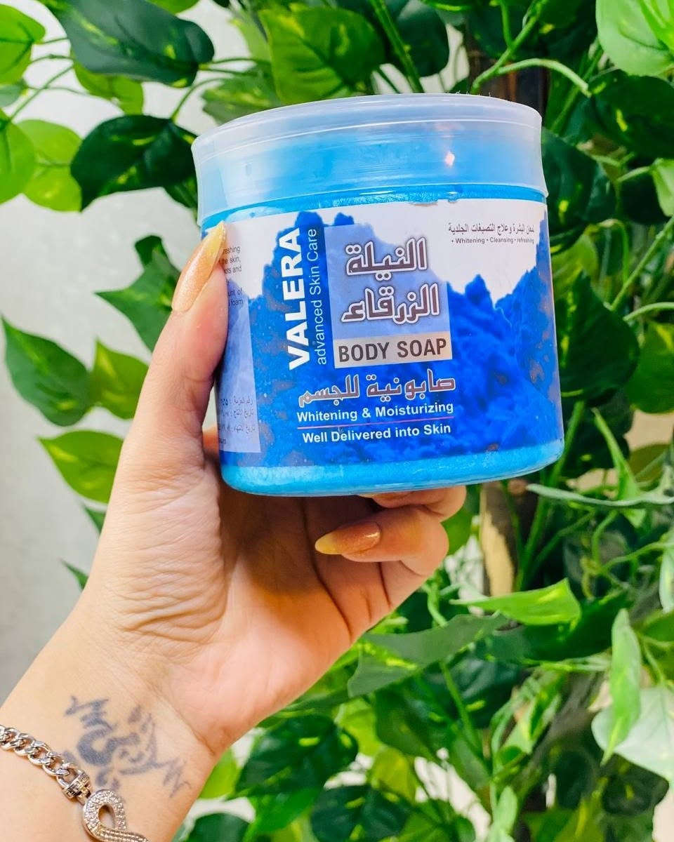 💙 "صابونية النيلة الزرقاء" 💙من فاليرا (VALERA)✨، وهو منتج للعناية بالبشرة يُستخدم للجسم 
صابونية النيلة الزرقاء للجسم من فاليرا.لتبييض وترطيب البشرة، وعلاج التصبغات الجلدية، ومنح النعومة والانتعاش.تحتوي على مستخلصات النيلة الزرقاء الطبيعية، بالإضافة إلى مكونات أخرى مثل الجلسرين وزيوت طبيعية

#الاصلي المنشأ الهند 🇮🇳💯
السعر ٦ الاف


**إذا كنت صاحب هذا الإعلان وتريد حذفه لأي سبب، رجاءا أرسل رسالة إلى الدعم الفني**
