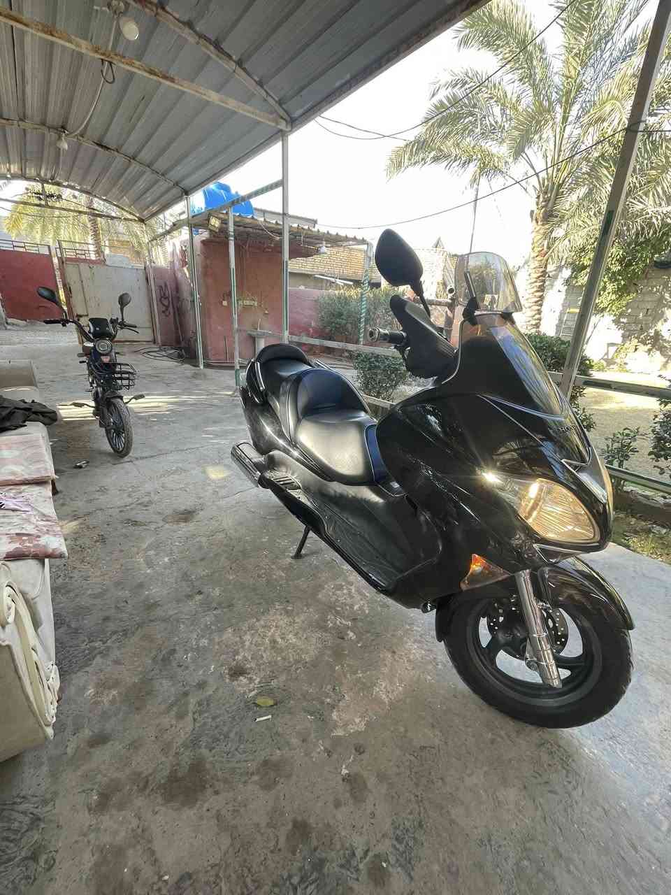 فورزه 08 عميه دراجه مكفوله كفاله عامه مال ربمه ماصالهه شهرين من نازله
١١ ورقه وبيهه مجال مكانهه ديالى جديده الشط 
***********
