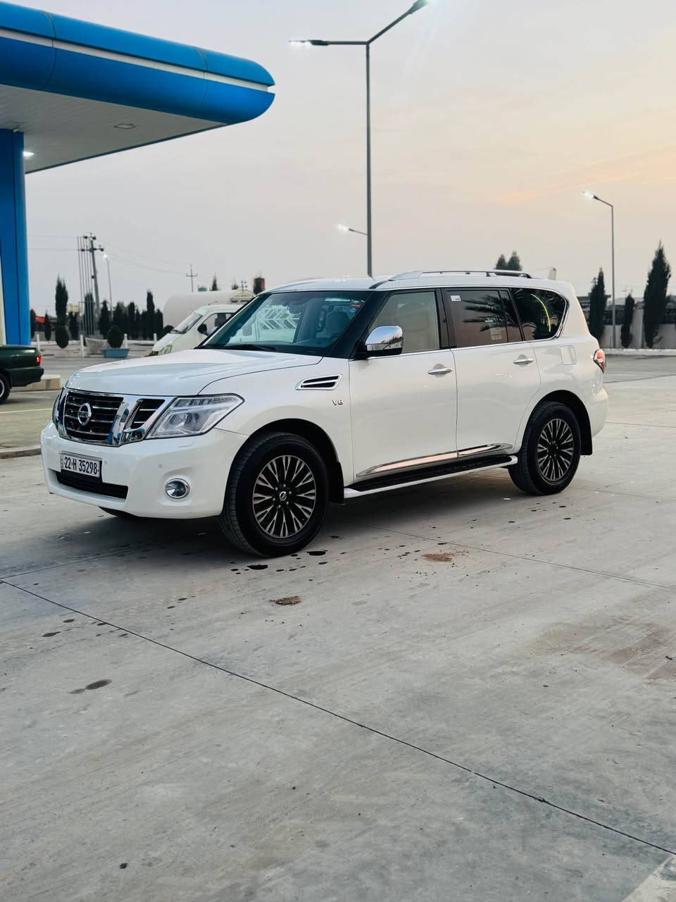 پەترۆڵ ٢٠١٢ خلیجی
فول مواسەفات ، ٨ پستۆنی مەکینە مەرغوب، گێڕ و مەکینە نەکراوەتەوە بە شەرت، سەیارەکە توند و تۆڵە بێ مەسرەفە، سەنەوی و ڕەقەمیشی نوێیە ، دەرگای سەیاقی بۆیاخە بێ ناو. 

نرخی ٢٥٢ گەڵا 
مەجالێکی برایانە

0750 358 3653 whats, viber
0770 155 8073 رانية, السليمانية
