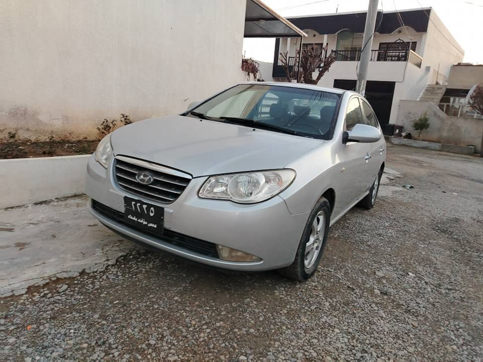 بەناوی خودای بەخشندەی میهرەبان
هۆندای ئاڤانتی بۆ فرۆشتن
بڕاوەی دوبەی 
مۆدیل 2007
سوکان ڤۆلیوم و تەبریدلەمس و ئاوێنەشەفت
کوشن جڵد و هیتەر و حاسە 
خایس و ڕزیوی قەترە پێوە نیە 
پێش و پشتی کەپسە و هیچ لێدرانی نیە
 برێکی بەستراوە
سەیارەکە تابڵێی توندو تۆڵە
گێڕو مەکینەی بەشەرت
مەکینە بچوکی دکشن بەرز
گەرمی و ساردی بەشەرت
هەیکەلی زۆر جوانەو لوسە 
چوار تایەو ویلی لۆکی لەژێرە
سەقفی بێ شوخت و  بێ بۆیاغ 
بەکورتی و پوختی ماڵی دۆستە بۆ ڕاگرتن 
سعری 46 و معامەلەیەکی کەم
 شوێن ڕانیە ..
ژ.م. *********** یان ***********
کۆڕەک واتس ئەپی لەسەر 
مەسجیش کراوەیە.. رانية, السليمانية
