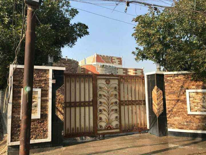 سلام عليكم المساحه ٩٥٠ متر
متكون من 5 غرف نوم وصاله كبيره واستقبال وصحيات عدد ٣
العنوان الدوانم شارع ابو نزار خدمات مي كهرباء تبليط الاستفسار ***********
