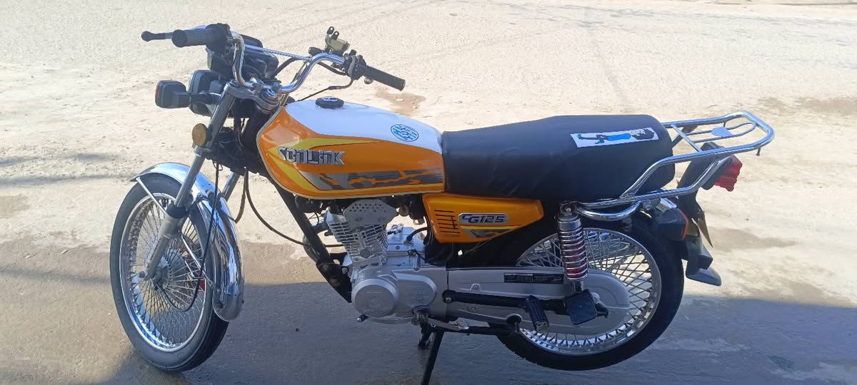 السلام عليكم دراجه سولنك تايكر موديل 23 الباب الاول الاصلي مختم دراجه نظيفه مامفتوحه جاهزه كهربائيات من كلشي شوفه عينك اوراق وكيل سكنر سعر ب 650 وبيه مجال مكان ديوانيه قضاء الدغاره..  مامتواجد خاص فقط اتصال ***********
